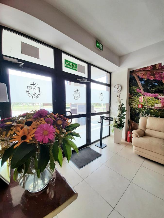 Hotel Radomsko Buitenkant foto