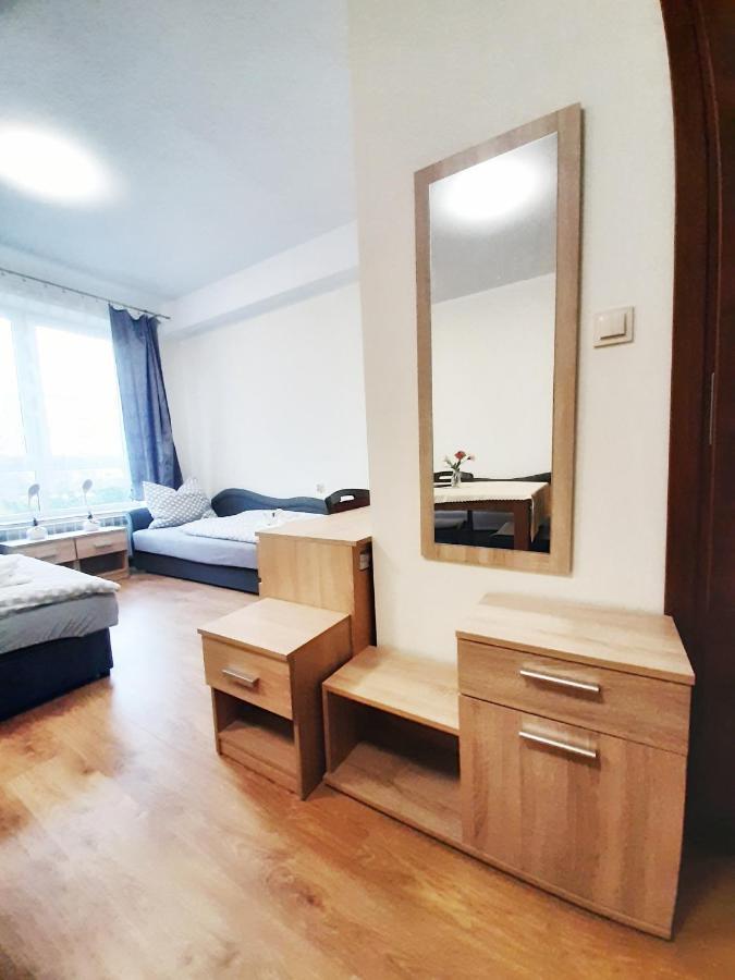 Hotel Radomsko Buitenkant foto