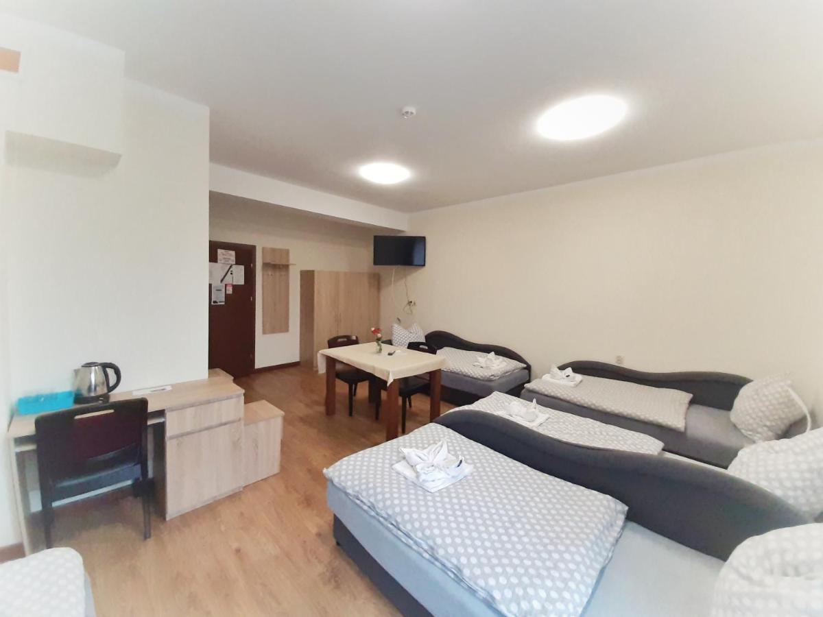 Hotel Radomsko Buitenkant foto